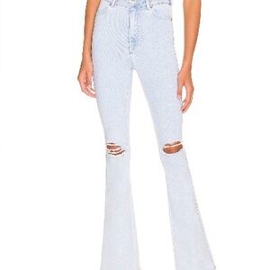 Dr. Denim Moxy Flare in Breeze Superlight Stone Ripped size small